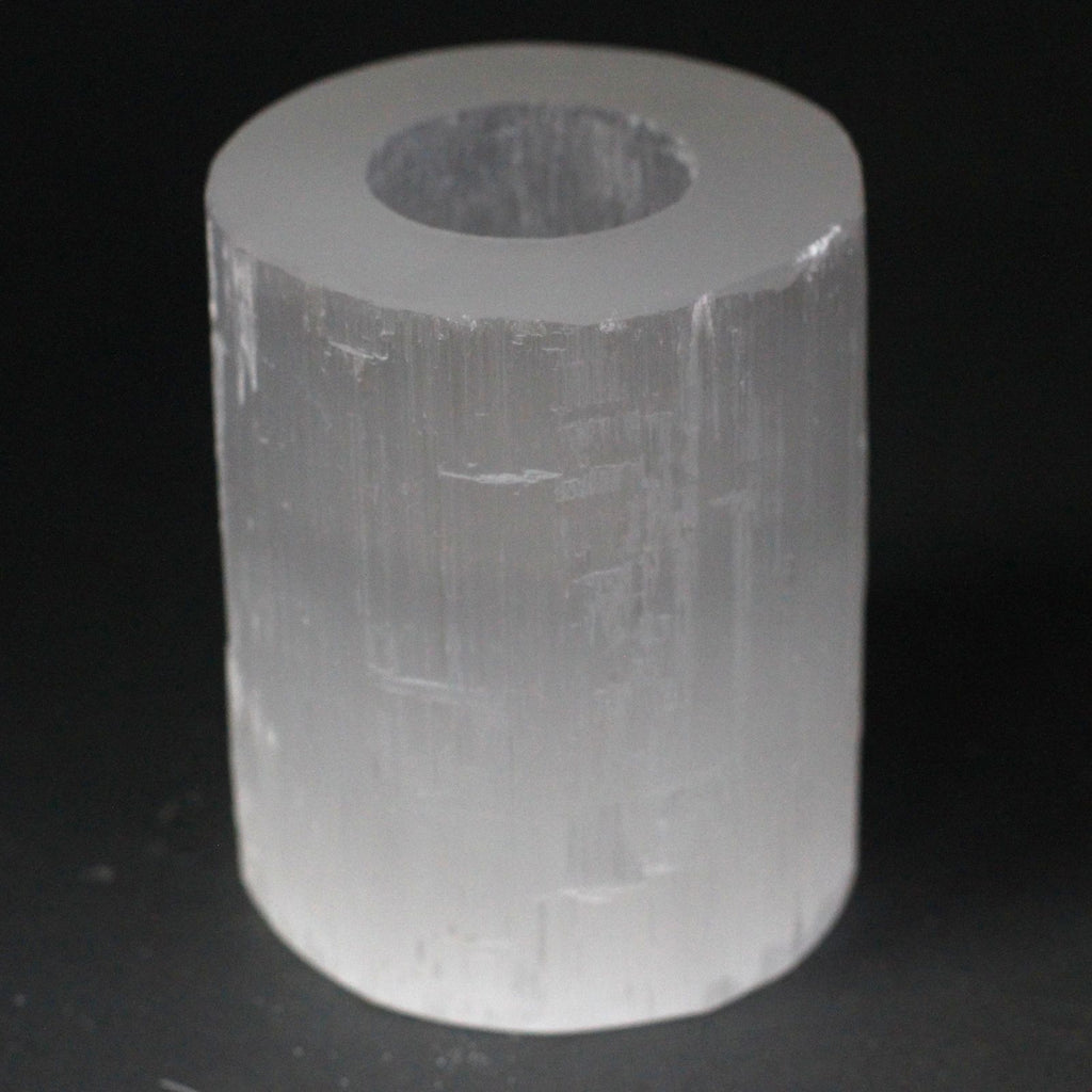 Selenite Candle Holder – Cylinder · 10 cm – detail view