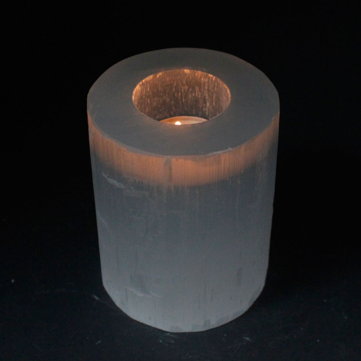 Selenite Candle Holder – Cylinder · 10 cm – another angle