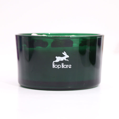 Crystal Flower Candle – The King of Swords · Cedarwood – detail view